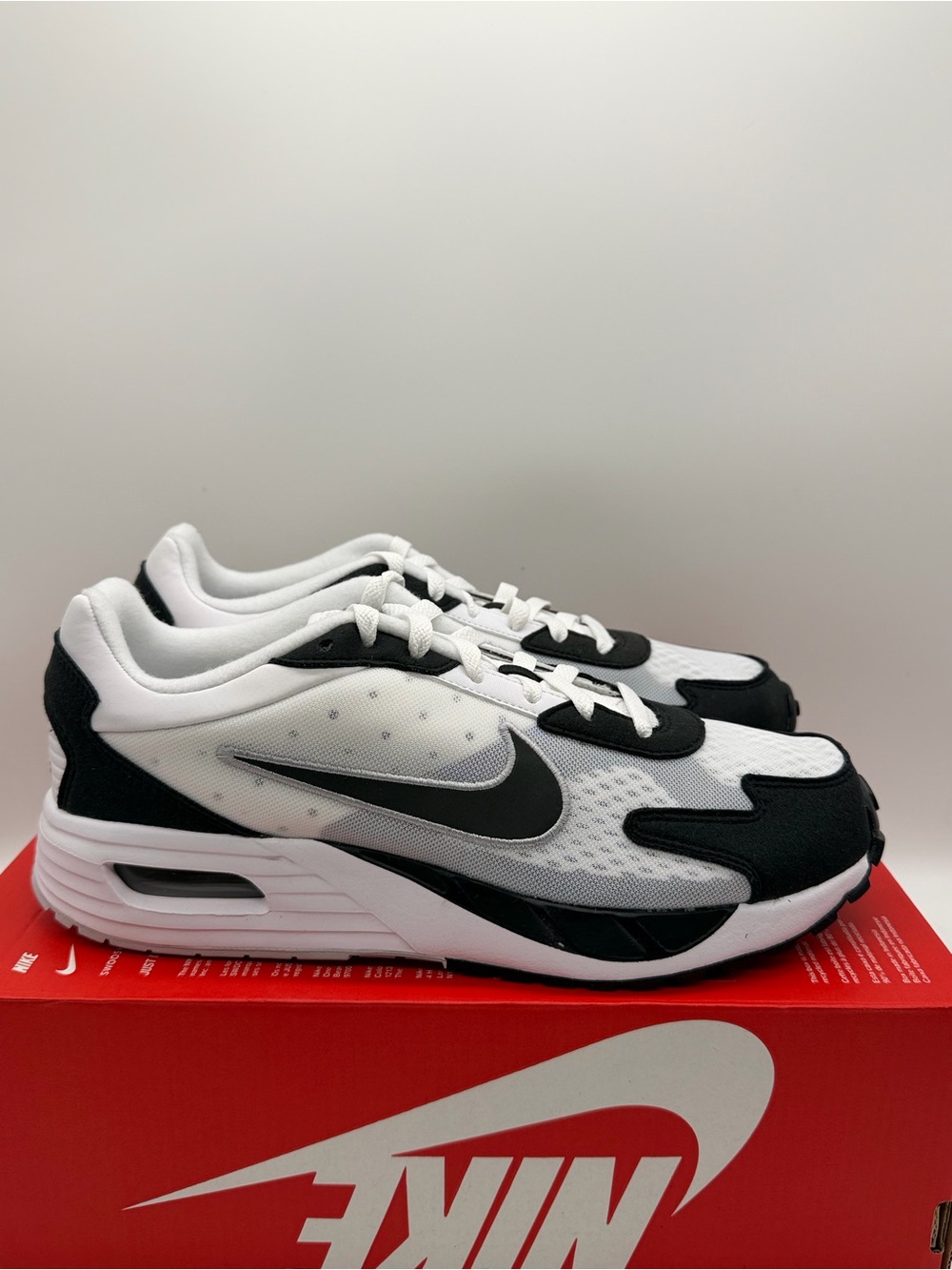 Nike Air Max Solo Black White DX3666-100 Men’s Size 12